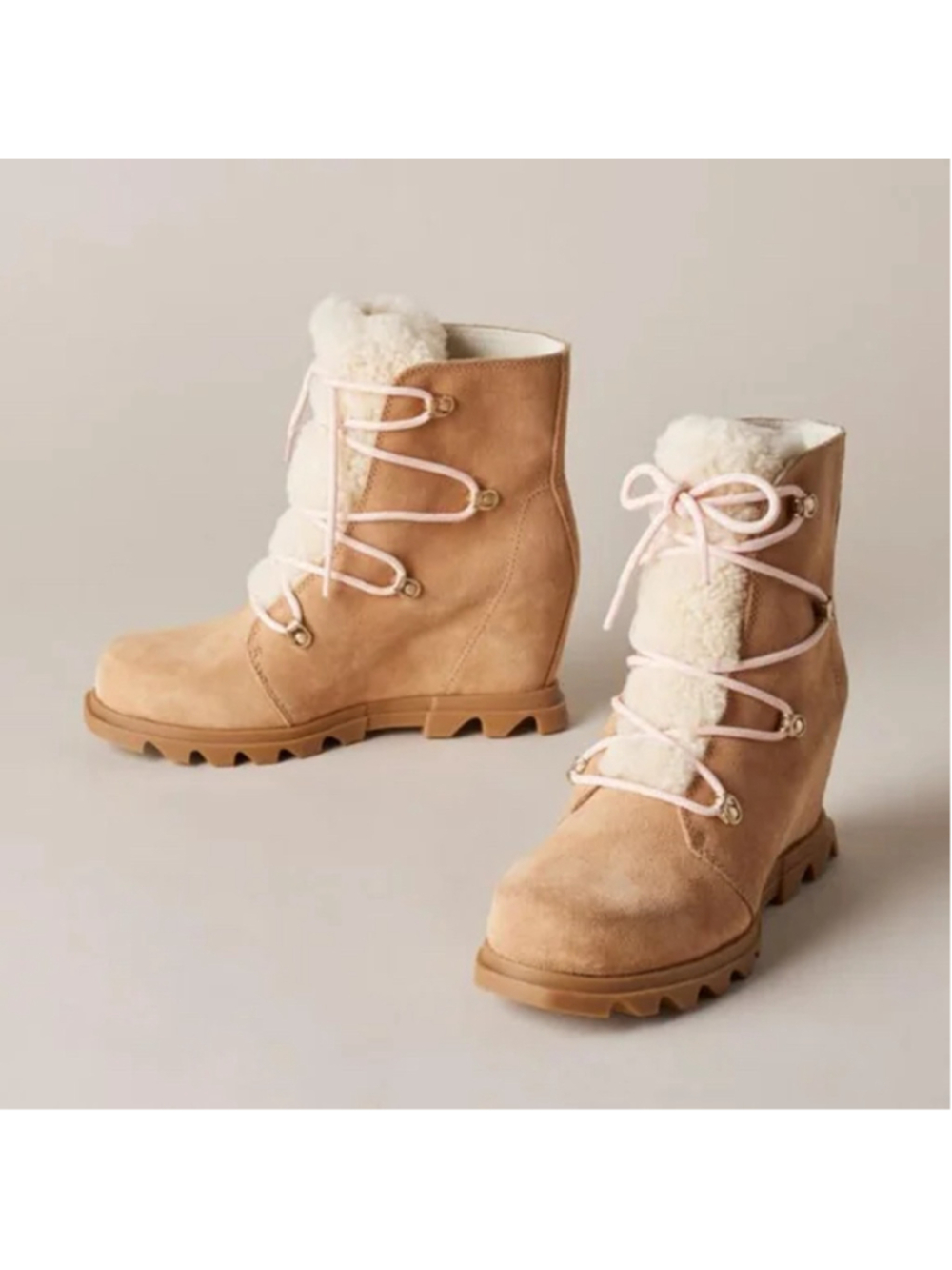 SOREL Joan Of Arctic III Wedge Boots Women Size 9 Suede Shearling Waterproof Tan
